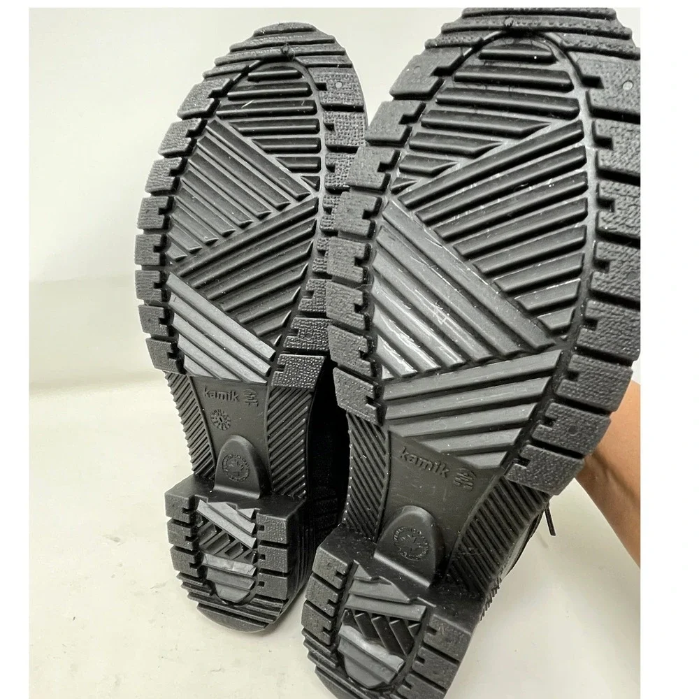 KAMIK Womens 10 Black Boots Waterproof Duck Insulated Winter Snow Shoes Lace Up